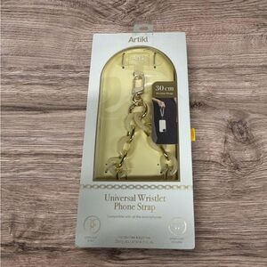 Phone wristlet-Chain Straps